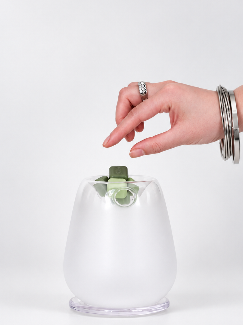 1000 WAYS TO REIMAGINE THE EVERYDAY.